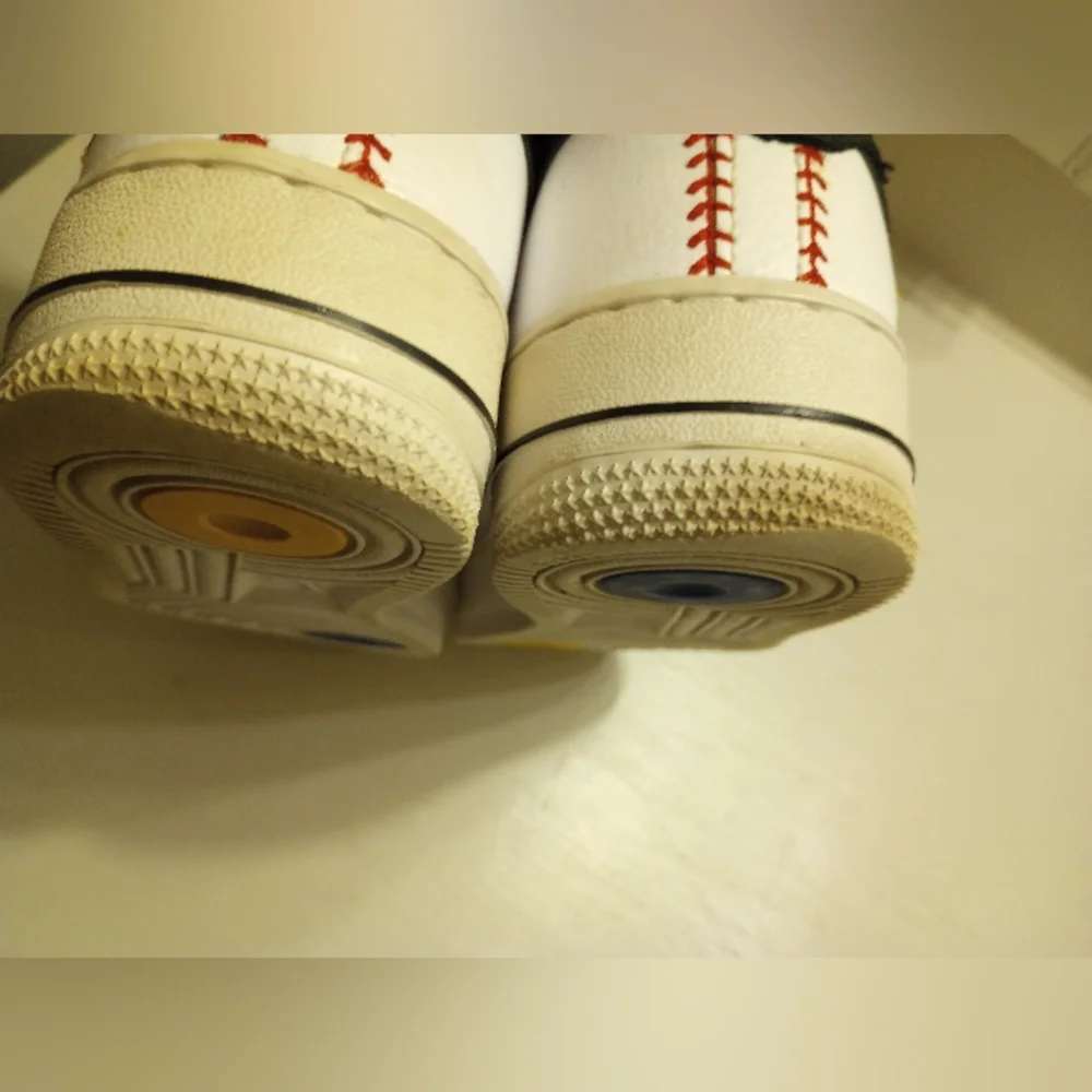 Nike Ken Griffey Jr. Air Force One '07 LV8 Jr & Sr. Youth Sneakers - Picture 10 of 15